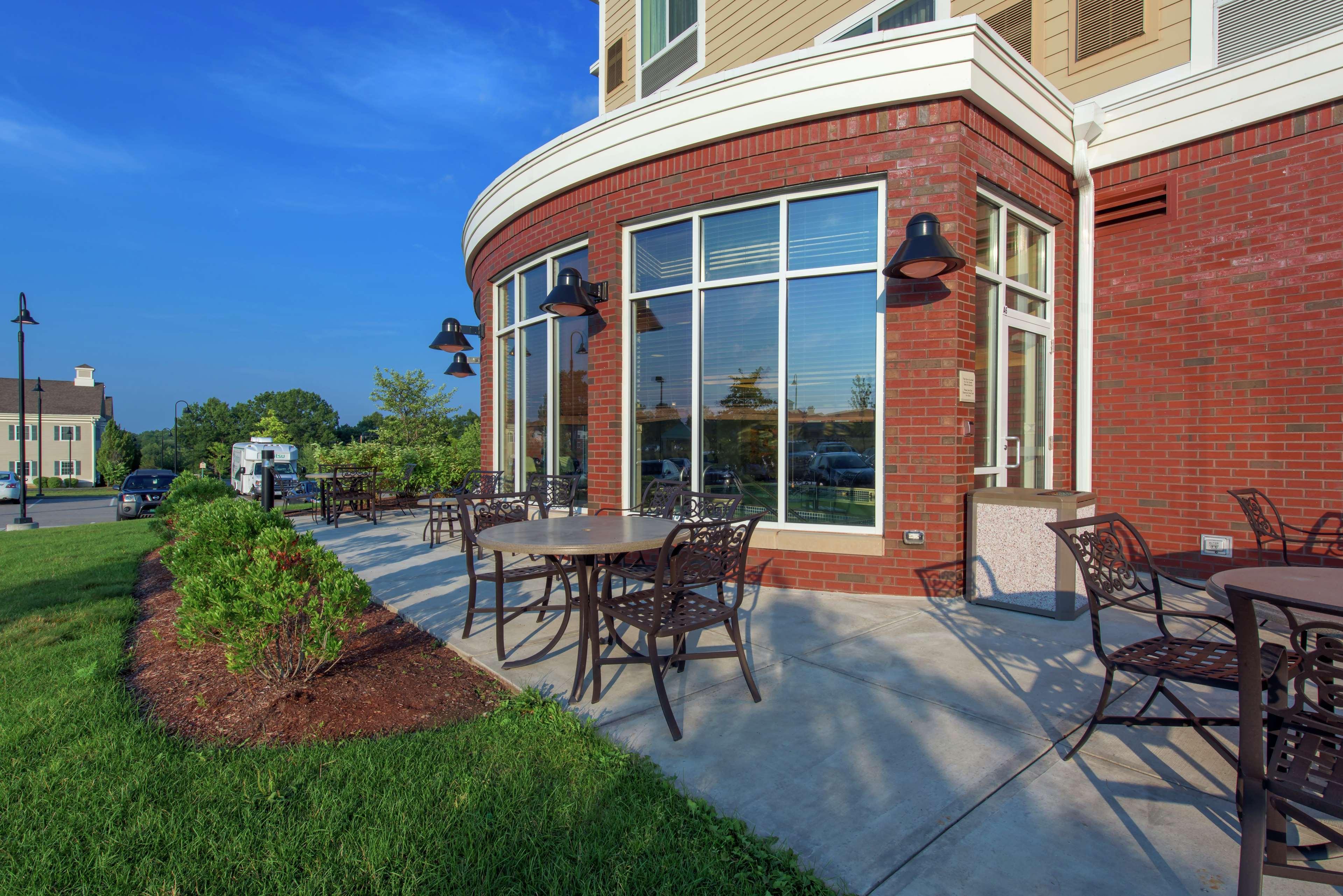 Hilton Garden Inn Devens Common Екстер'єр фото