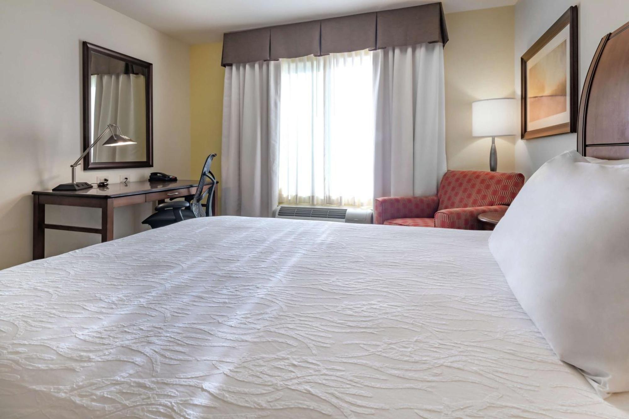 Hilton Garden Inn Devens Common Екстер'єр фото