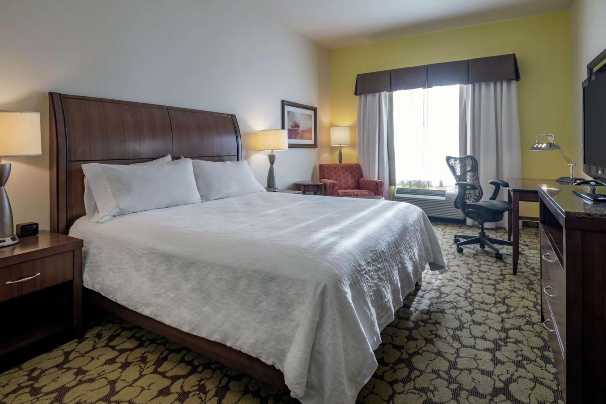 Hilton Garden Inn Devens Common Екстер'єр фото